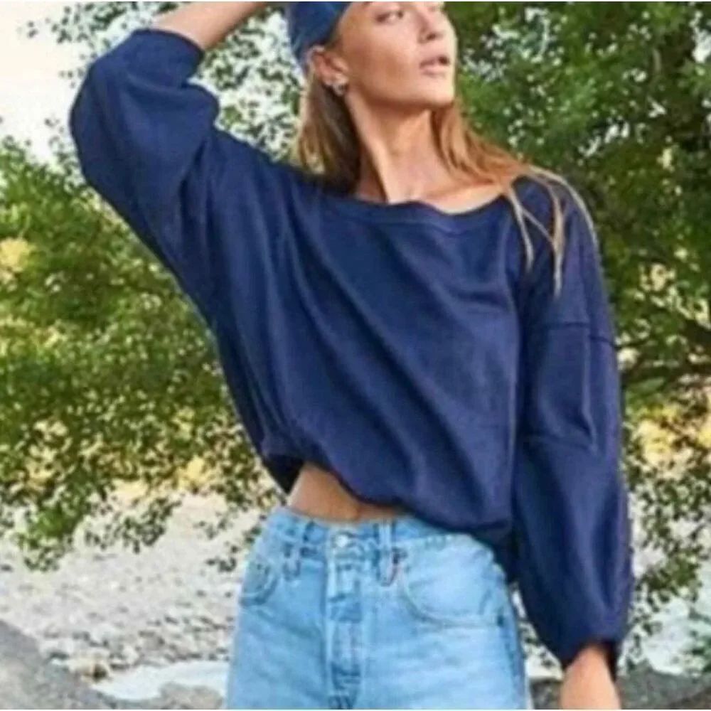 Free People Cuddle Bubble Long Sleeve Slouchy Fit Top Navy XS